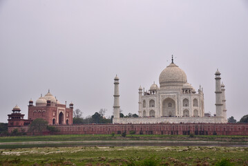 Obraz premium Taj Mahal is the most famous landmark in Agra, India