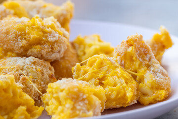 French fries with cheddar and cheese pasta filling