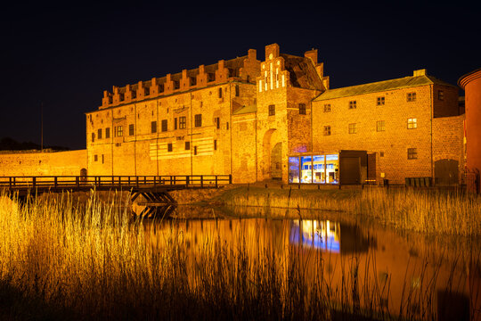 Malm&ouml; Castle, Malm&ouml;hus, Malm&oslash;hus,  a fortress located in the eponymous neighborhood of Malm&ouml;, Scania, Sweden.