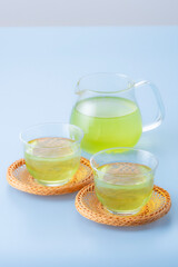冷たい緑茶　グリーンティー