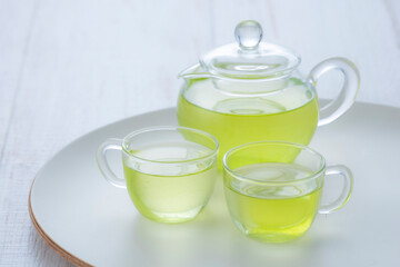 冷たい緑茶　グリーンティー