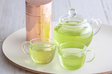 冷たい緑茶　グリーンティー