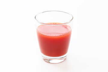白背景にトマトジュース