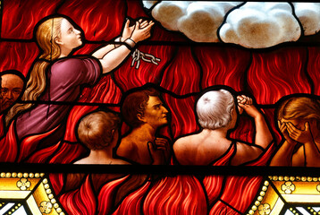 Souls in purgatory fire waiting for the salvation of their souls. Âmes dans le feu du purgatoire...