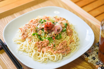 梅ツナぶっかけそうめん