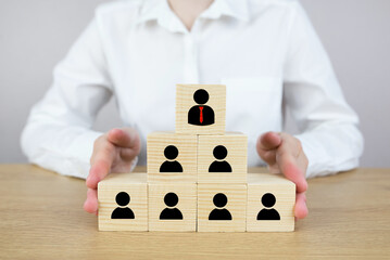 concept of leadership and corporate hierarchy