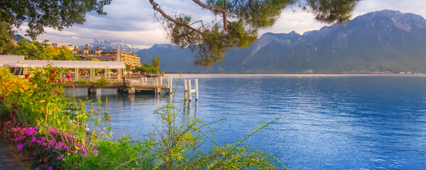 Flowers and Lake Geneva, Switzerland © Nataliya