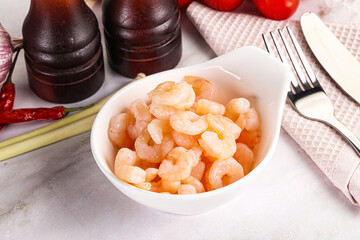 Cocktail prawns in the bowl