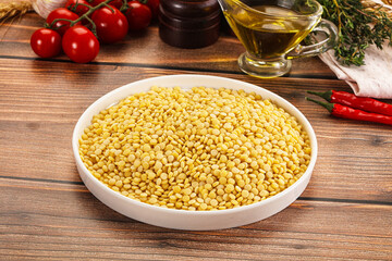 Dry raw wheat pasta - ptitim