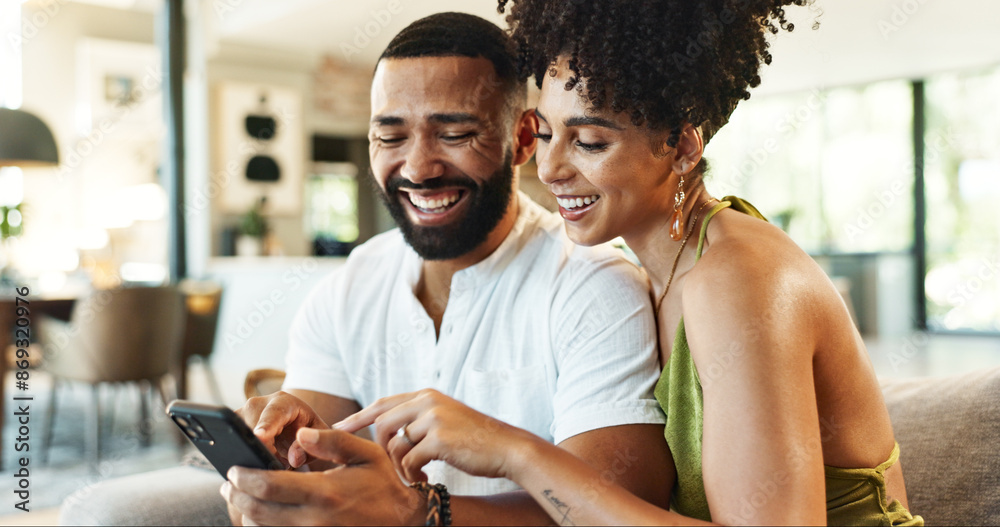 Aufkleber couple, phone and couch with social media, smile and scroll together in home with app. online shoppi
