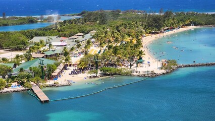 Fototapeta premium mahogany bay roatan honduras