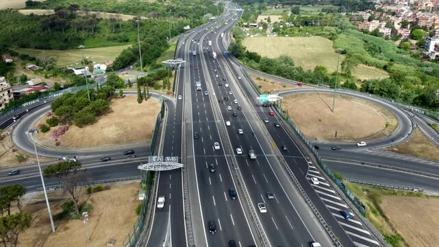 Traffico sul Grande Raccordo anulare di Roma