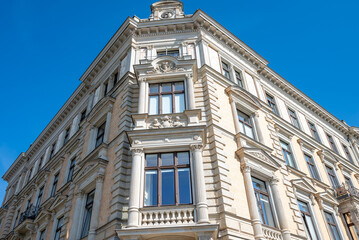 Gründerzeithaus, Altbau, saniert, hochwertig