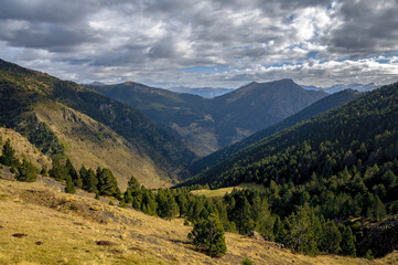 Fototapeta premium Climbing to the Salòria peak by the ridge towards the summit (Alt Urgell, Catalonia, Spain, Pyrenees)