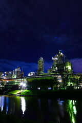 新潟市東区の工場夜景（新潟県）