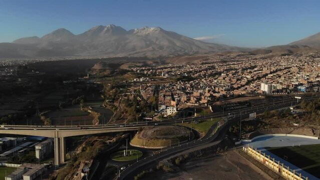 vista aera del puente chilina y volcan misti - arequipa peru 