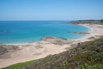 Magnifique paysage de mer depuis le sentier côtier GR34 du cap d'Erquy - Bretagne France