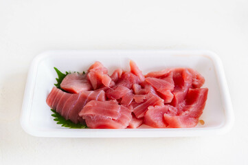 切り出しのキハダマグロ