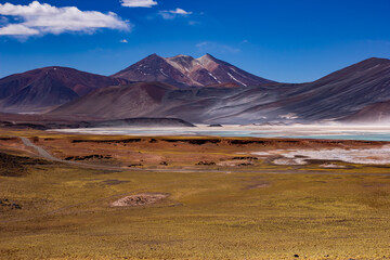 mountains and mountains in the desert networks