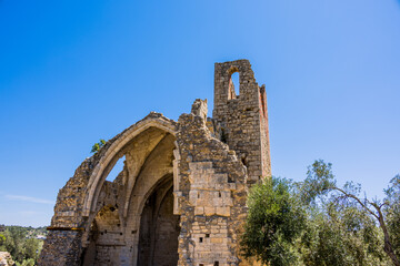 Ruine de l'Église Notre-Dame-des-Oubiels