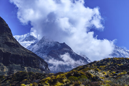 Tharpu Chuli Mountain, Majestic Mountain Views from Machapuchare to Deurali, Annapurna Trek Nepal