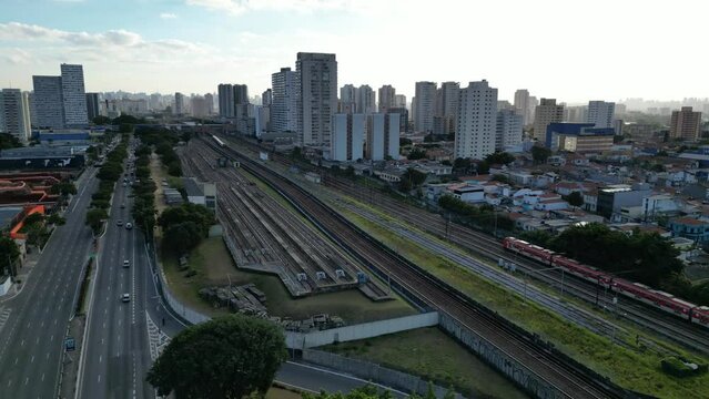 Paisagem Urbana Mooca Tatuap&eacute; Belenzinho Cidade M&atilde;e C&eacute;u Bairros S&atilde;o Paulo Avenida Rua Transito Arquitetura Ruas Hist&oacute;ria Cultura Tradicional Com&eacute;rcio Movimentado Vida Passeio Via Paulista Metr&ocirc; Trem
