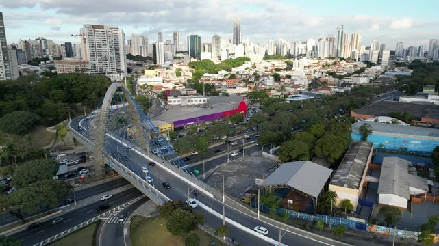 Paisagem Urbana Mooca Tatuap&eacute; Belenzinho Cidade M&atilde;e C&eacute;u Bairros S&atilde;o Paulo Avenida Rua Transito Arquitetura Ruas Hist&oacute;ria Cultura Tradicional Com&eacute;rcio Movimentado Vida Passeio Via Paulista Metr&ocirc; Trem