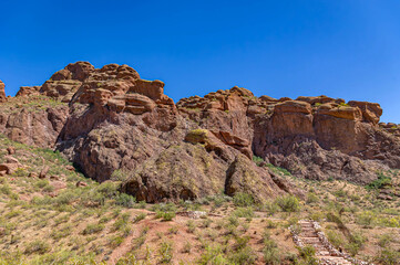 Fototapeta premium Scenic View of Echo Canyon Trailhead at Camelback Mountain, Arizona