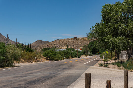 road in goodsprings