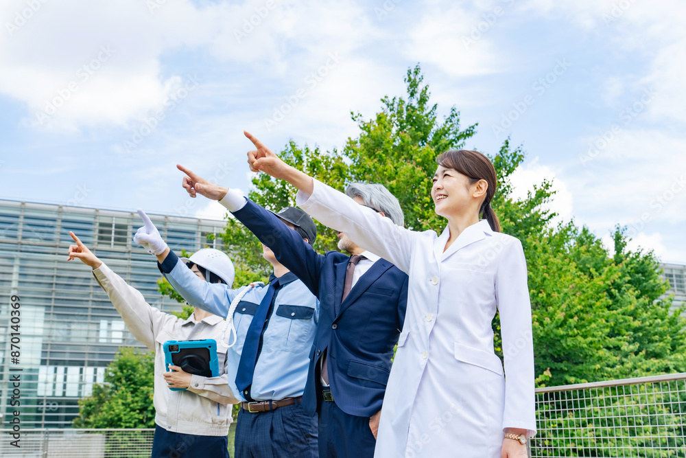 Poster 空を指さす様々な職業の人々（研究者・ビジネスマン・エンジニア・警備員）
