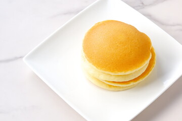 ふわふわの食感の美味しいパンケーキでおやつの時間

