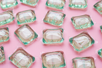 Gel ball laundry detergent, detergent capsule pods