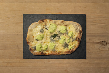 Cheese: it can be mozzarella, cheddar, parmesan or combinations of them 2
