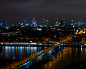 Miasto Warszawa nocą © sopthedrone
