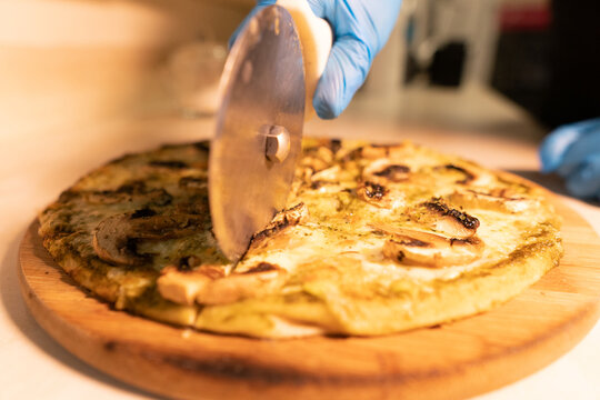 Pizza cut