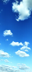 Obraz premium Blue sky and scattered clouds 