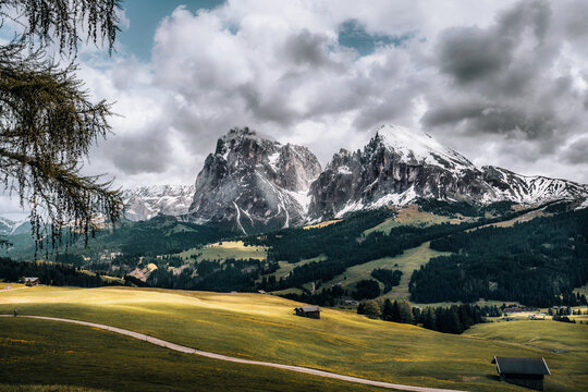 Plattkofel und Langkofel bei der Seiler Alm in den Dolomiten