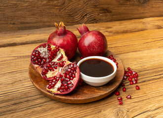 Pomegranate Sauce, Sirup, Dressing, Red Ripe Fruit Syrup with Red Ripe Whole Fruit Group