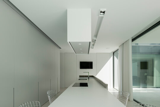 minimalist kitchen