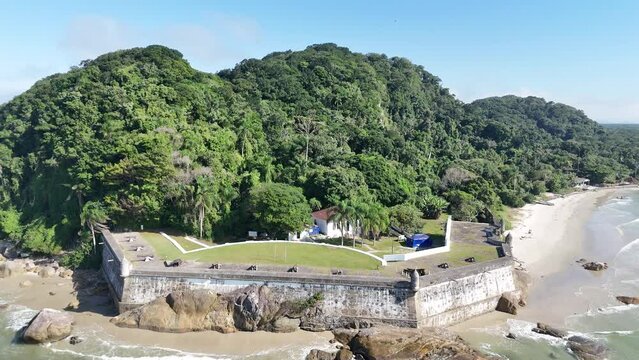 Fortaleza de Nossa Senhora dos Prazeres de Paranagu&aacute;. Ilha do Mel