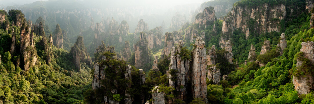 Tianzi Mountain Pillars Zhanjiajie