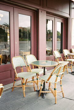empty French cafe