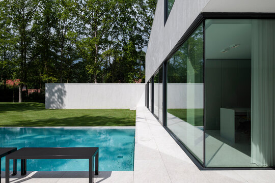 minimalist villa and pool