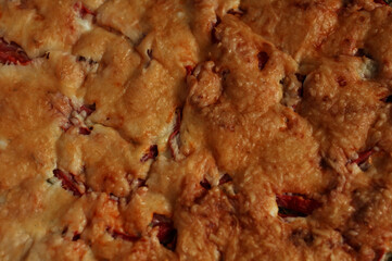 Baked tomato pie crust close-up