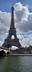 Obraz premium eiffel tower city
