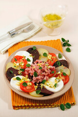 Salad with fresh cheese and oregano.
