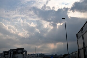 雲間から降り注ぐ神聖なる光（天使の梯子）
