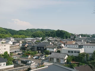 Fotobehang 日本の風景　街と山林 © ohira02