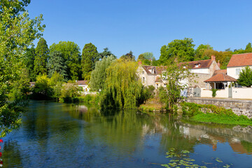 Obraz premium Seine river quay in Samois -sur-Seine village