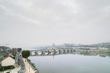 Fototapeta premium A misty morning in tours, france